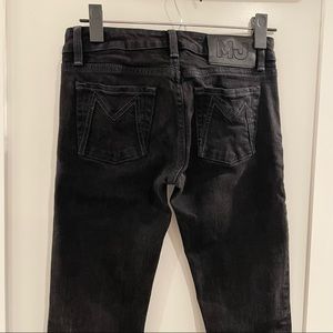 Marc Jacob’s size 25, low rise skinny jeans